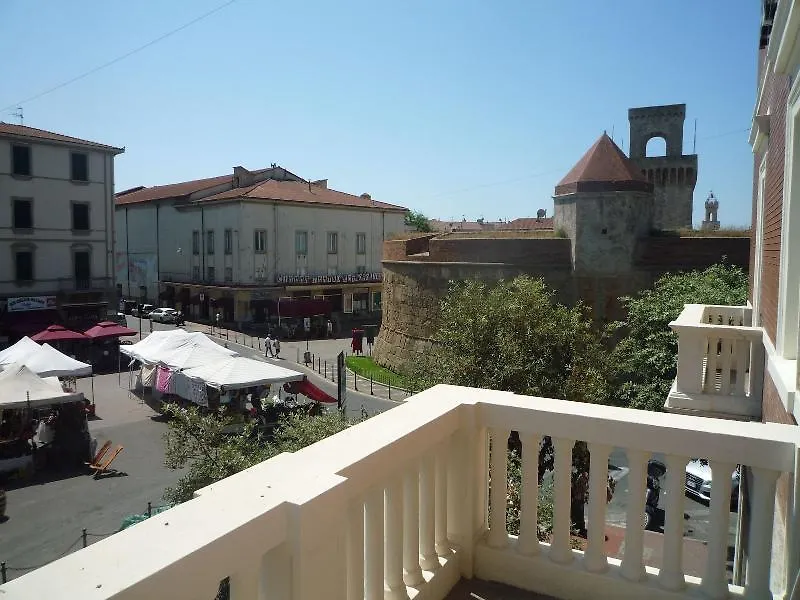 Hotel Centrale Piombino 4*,