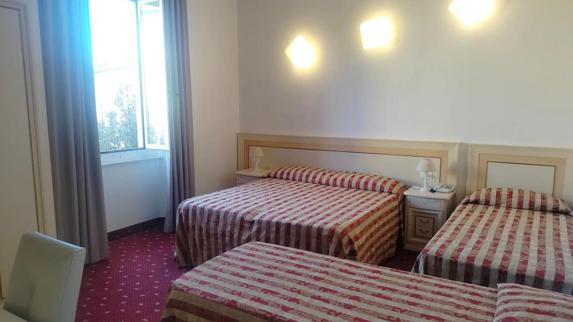 Hotel Centrale Piombino 4*,