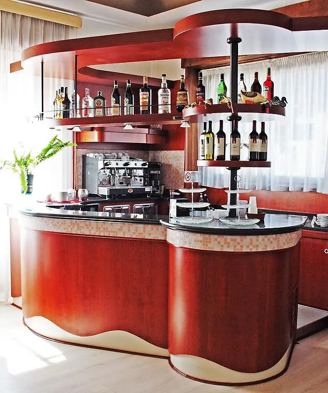Hotel Centrale Piombino 4*,