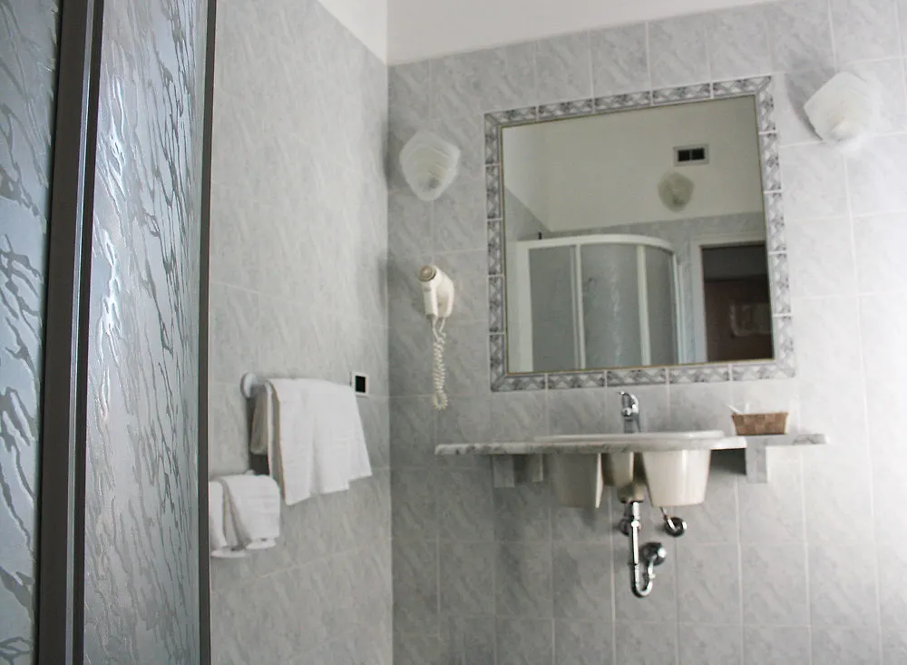 Hotel Centrale Piombino 4*,  Italy