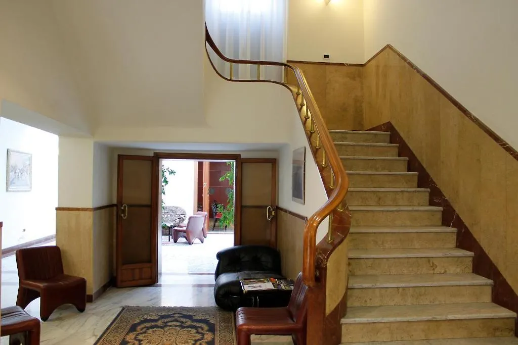 Hotel Centrale Piombino 4*,