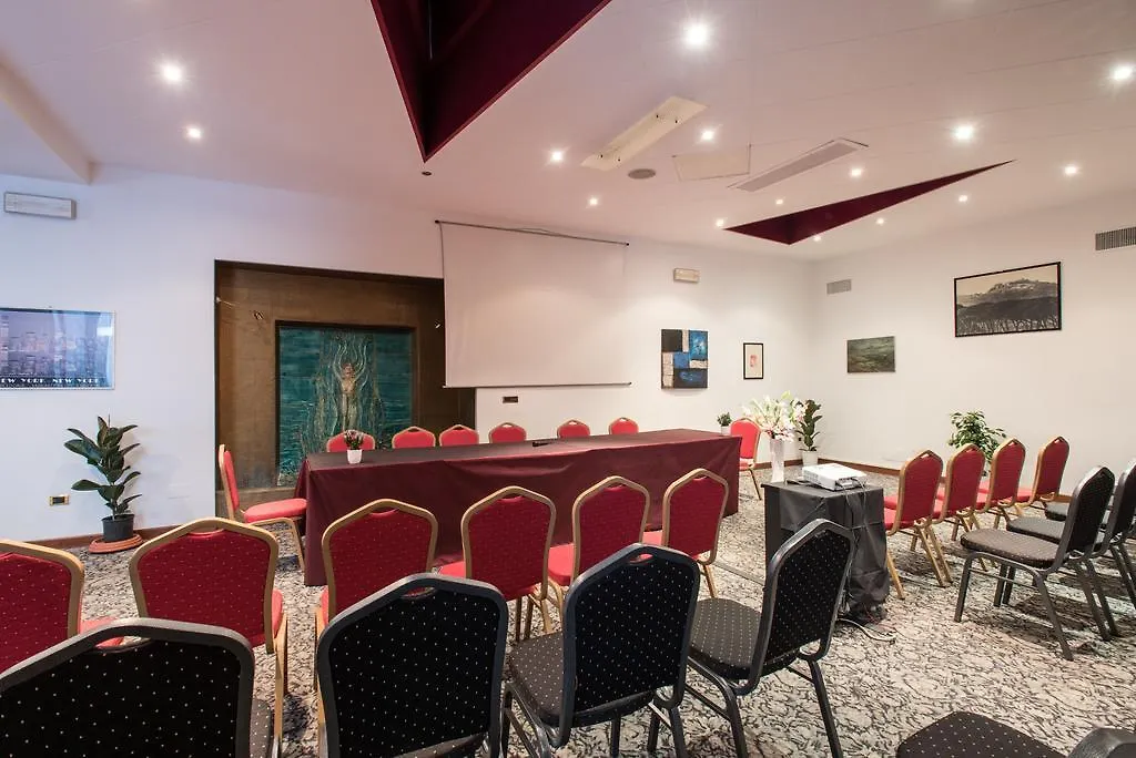 Hotel Centrale Piombino 4*,